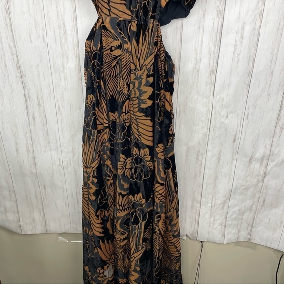 Anthropologie NWT Let Me Burn Out Velvet Maxi Dress Size Medium - Picture 13 of 13